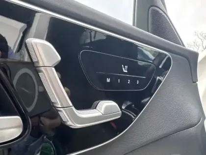 Photo 11 Mercedes Classe C  220 d Berline AMG Lin