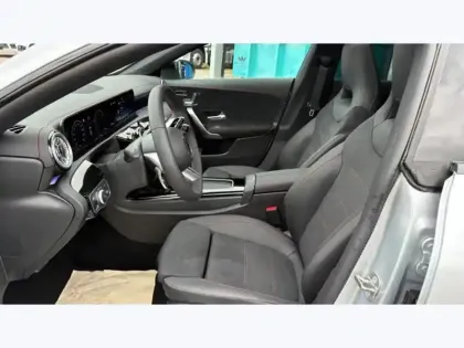 Photo 12 Mercedes CLA  200 d Shooting Brake AMG L