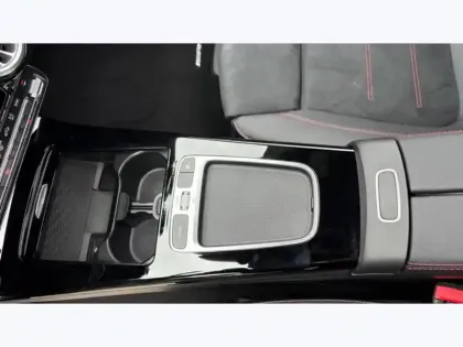 Photo 16 Mercedes CLA  200 d Shooting Brake AMG L