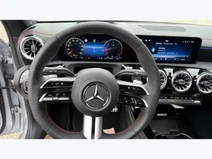 Photo 15 Mercedes CLA  200 d Shooting Brake AMG L