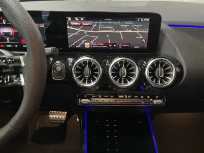 Photo 24 Mercedes GLA 250 e Hybrid EQ AMG Line