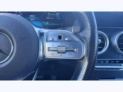 Photo 15 Mercedes Classe GLC GLC 300de 4MATIC SUV AMG Line