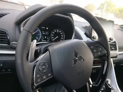 Photo 29 Mitsubishi Eclipse 2.4 Twin Motor 4WD Intense