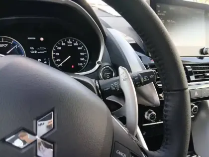 Photo 28 Mitsubishi Eclipse 2.4 Twin Motor 4WD Intense