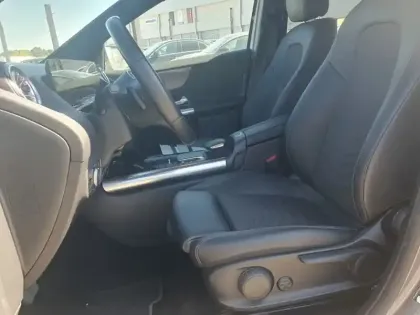 Photo 23 Mercedes EQA 250+ Edition