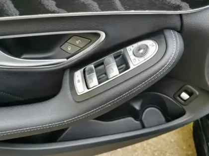 Photo 22 Mercedes Classe C 350 e Berline Sportline Plug-i