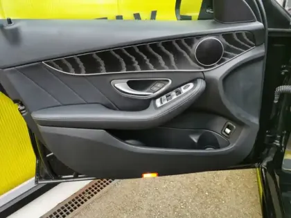 Photo 16 Mercedes Classe C 350 e Berline Sportline Plug-i