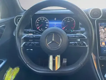 Photo 19 Mercedes Classe GLC GLC 220 d 4MATIC AMG Line