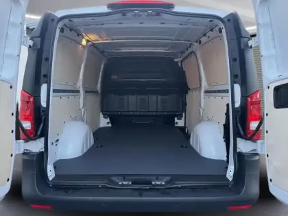 Photo 8 Mercedes Vito e 112 Fourgon Long 60kWh