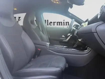 Photo 17 Mercedes Classe A 250 e Hybrid EQ Star Edition