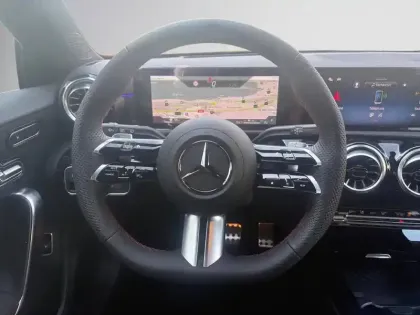 Photo 24 Mercedes Classe A Gén. IV (W177) Ph2 AMG Line 5