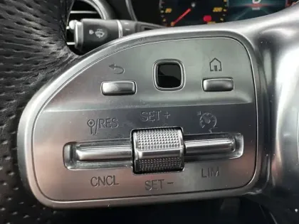 Photo 15 Mercedes Classe GLC GLC 300de 4MATIC SUV AMG Line