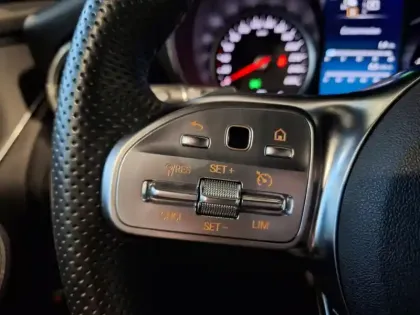 Photo 20 Mercedes Classe GLC GLC 300e 4MATIC SUV AMG Line