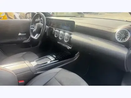 Photo 12 Mercedes CLA  250 e Hybrid EQ Coupé AMG 