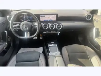 Photo 10 Mercedes CLA  250 e Hybrid EQ Coupé AMG 
