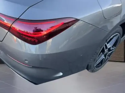 Photo 18 Mercedes CLA  250 e Hybrid EQ Coupé AMG 