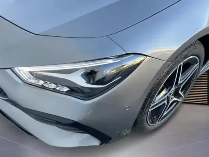 Photo 17 Mercedes CLA  250 e Hybrid EQ Coupé AMG 