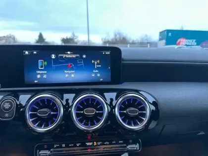 Photo 19 Mercedes Classe A 180 AMG Line