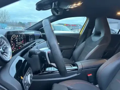 Photo 13 Mercedes Classe A 180 AMG Line