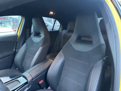 Photo 16 Mercedes Classe A 180 AMG Line