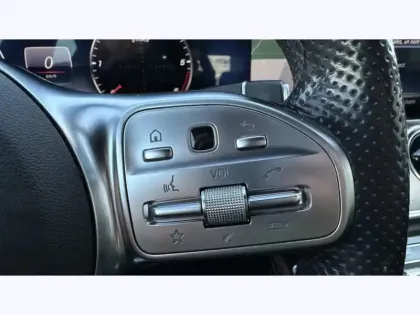 Photo 10 Mercedes Classe E  300 de AMG Line Berli