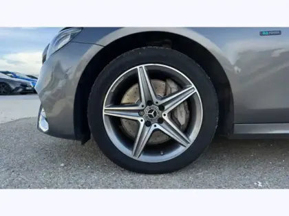 Photo 6 Mercedes Classe E  300 de AMG Line Berli