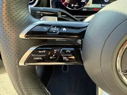 Photo 13 Mercedes Classe C  300 e Hybrid EQ Berli