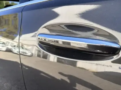 Photo 15 Mercedes Classe C  300 e Hybrid EQ Berli