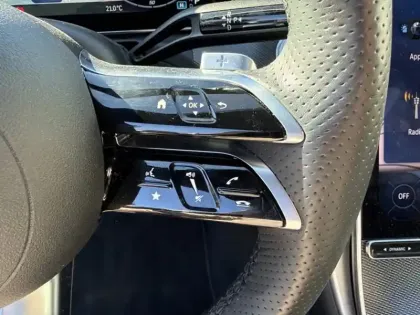 Photo 14 Mercedes Classe C  300 e Hybrid EQ Berli