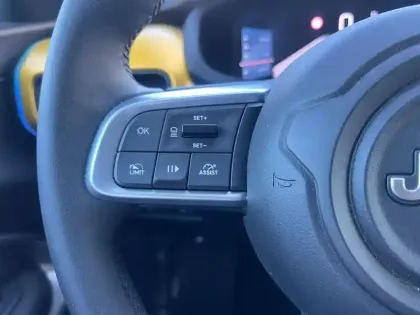 Photo 11 Jeep Avenger Summit Electric