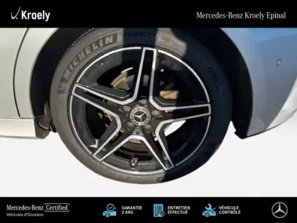 Photo 18 Mercedes Classe A 200 d AMG Line