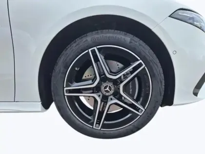 Photo 8 Mercedes Classe A 250 e Hybrid EQ AMG Line