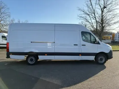Photo 35 Mercedes Sprinter 317 CDI Fourgon Long 43S 14M3 