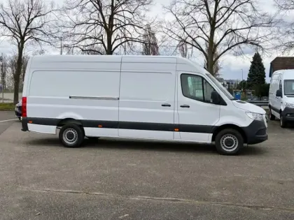 Photo 43 Mercedes Sprinter 317 CDI Fourgon Long 43S 14M3 