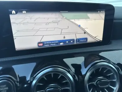 Photo 18 Mercedes Classe A 180 AMG Line