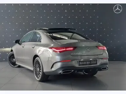 Photo 8 Mercedes CLA  250 e Hybrid EQ Coupé AMG 