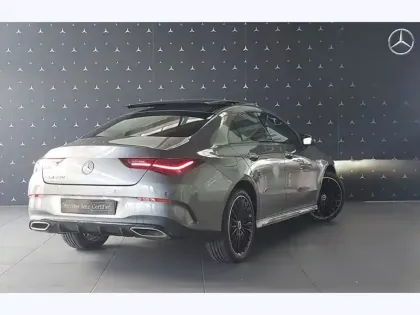 Photo 10 Mercedes CLA  250 e Hybrid EQ Coupé AMG 