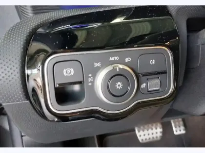 Photo 18 Mercedes CLA  250 e Hybrid EQ Coupé AMG 