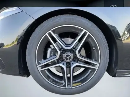 Photo 8 Mercedes Classe A 200 d AMG Line