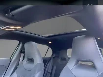 Photo 17 Mercedes Classe A 200 d AMG Line