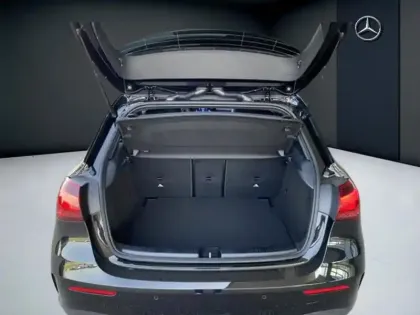 Photo 9 Mercedes Classe A 200 d AMG Line