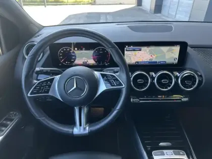 Photo 22 Mercedes Classe B Gén. III (W247) Ph2 Progressive Line 5