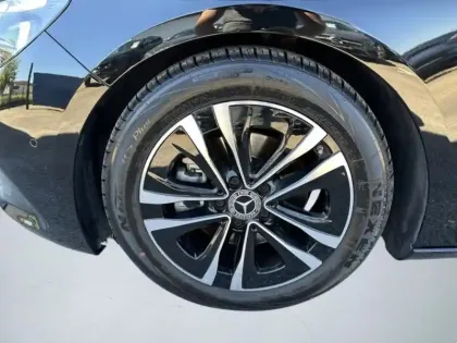 Photo 8 Mercedes Classe B Gén. III (W247) Ph2 Progressive Line 5