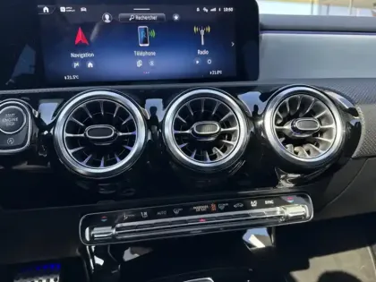 Photo 50 Mercedes Classe A 180 d AMG Line