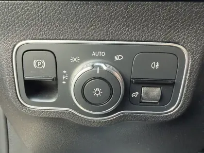 Photo 20 Mercedes GLB Gén. I (X247) Ph2 AMG Line 5