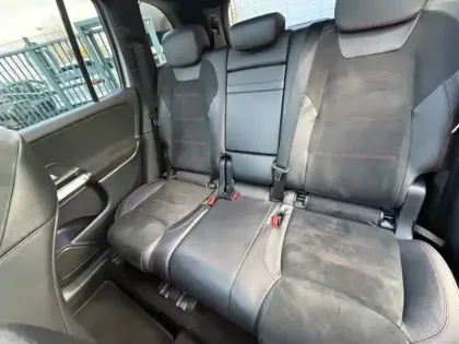 Photo 30 Mercedes GLB Gén. I (X247) Ph2 AMG Line 5