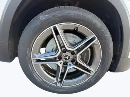 Photo 18 Mercedes GLB 220 d 4MATIC AMG Line