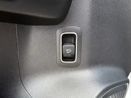 Photo 32 Mercedes GLB 220 d 4MATIC AMG Line