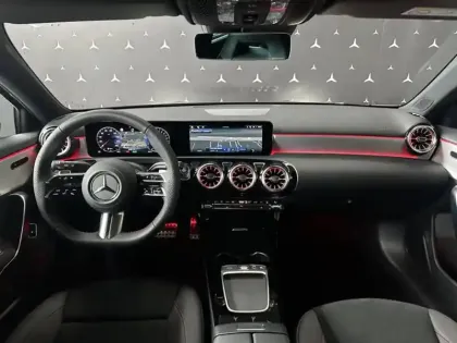 Photo 10 Mercedes Classe A 250 e Hybrid EQ Star Edition