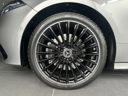 Photo 8 Mercedes Classe A 250 e Hybrid EQ Star Edition